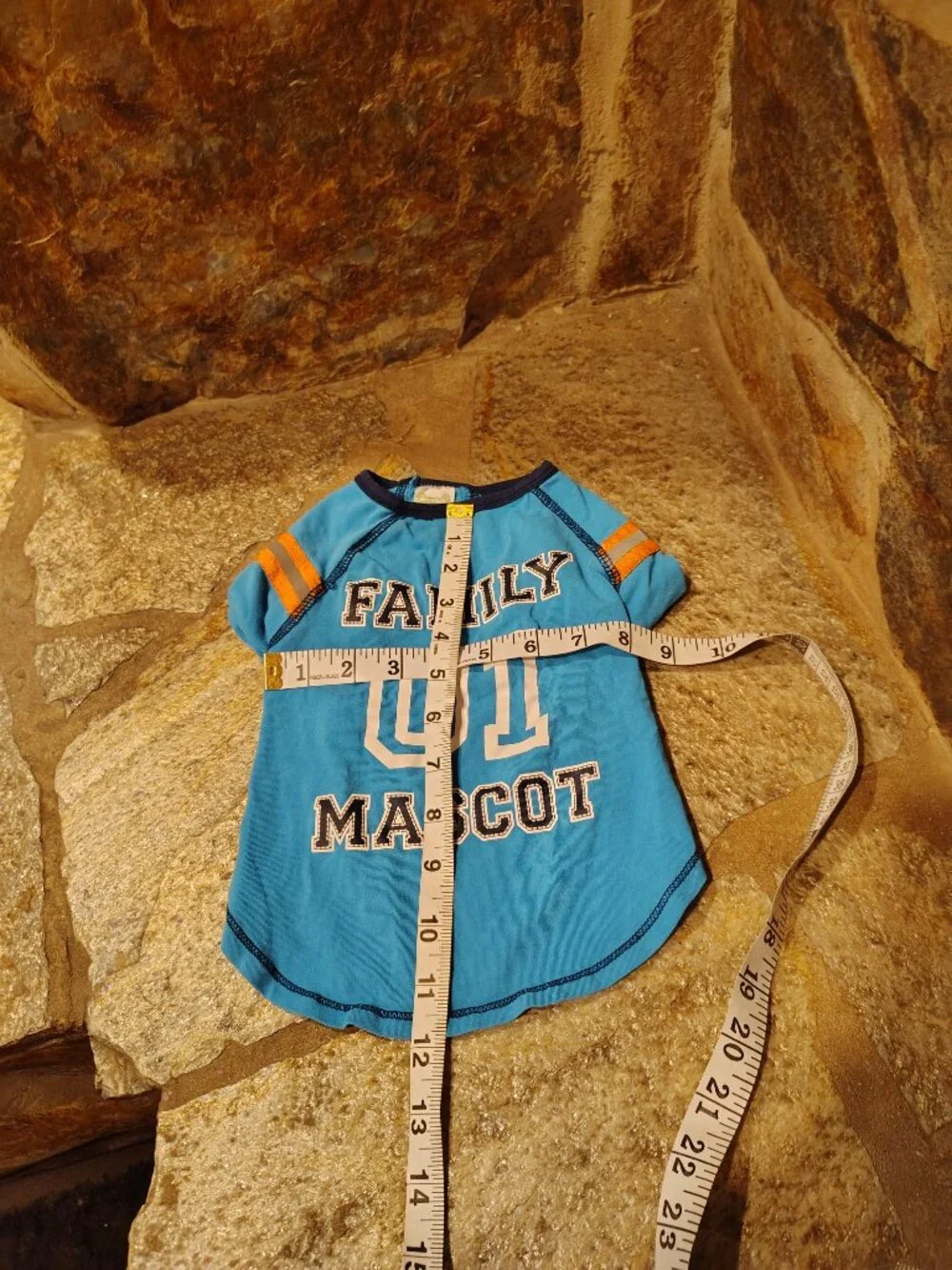Wag-a-tude Dog Shirt Size Medium Family 01 Mascot Athletic Style Pet Cat Sporty